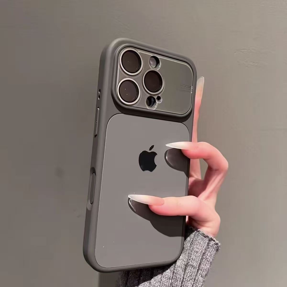 Large-view silicone iPhone protective case