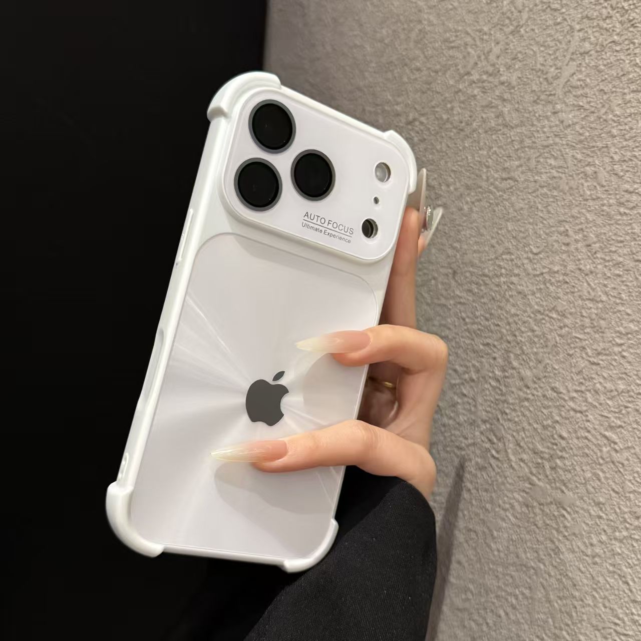 Four-corner anti-drop electroplated aurora iPhone protective case